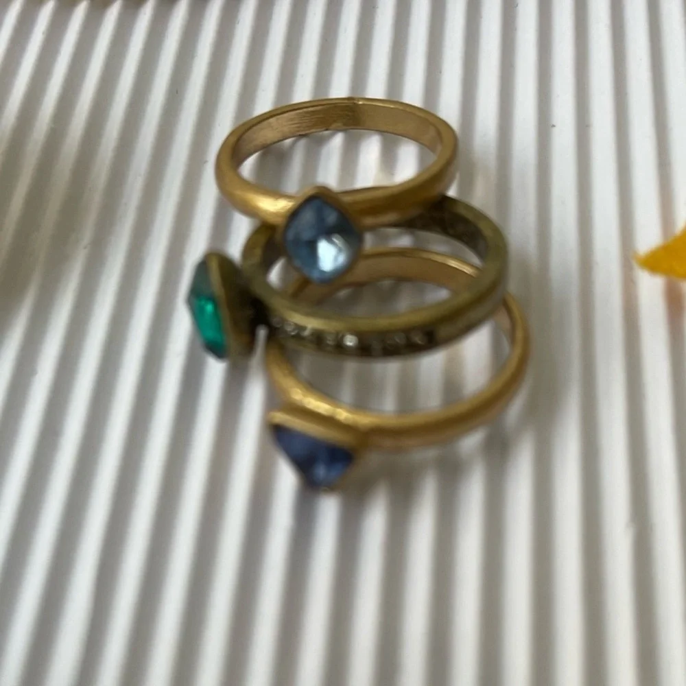 Chloe + Isabel Le Roccoco Stackable Rings - Picture 4 of 4